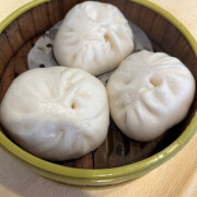 菜肉包 Steam Pork Bun 