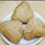 豆沙角 Sesame Red Bean Pastries 