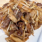 干炒牛河	Beef Fried Rice Noodles	